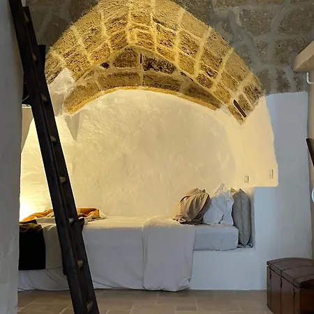 La Segreta Del Castello, Private Access Bed & Breakfast Gioia Del Colle