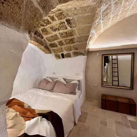 Bed & Breakfast La Segreta Del Castello, Private Access Gioia Del Colle
